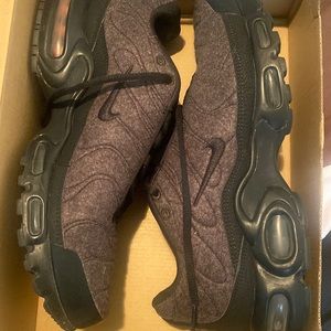 Air Max Plus Quilted size 10